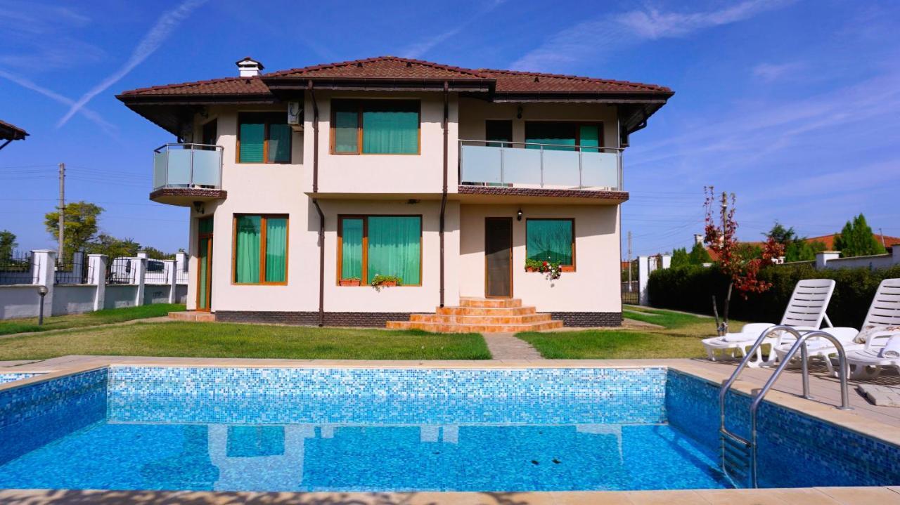 Вила Помело - Family Villa Pomelo Bŭlgarevo 외부 사진