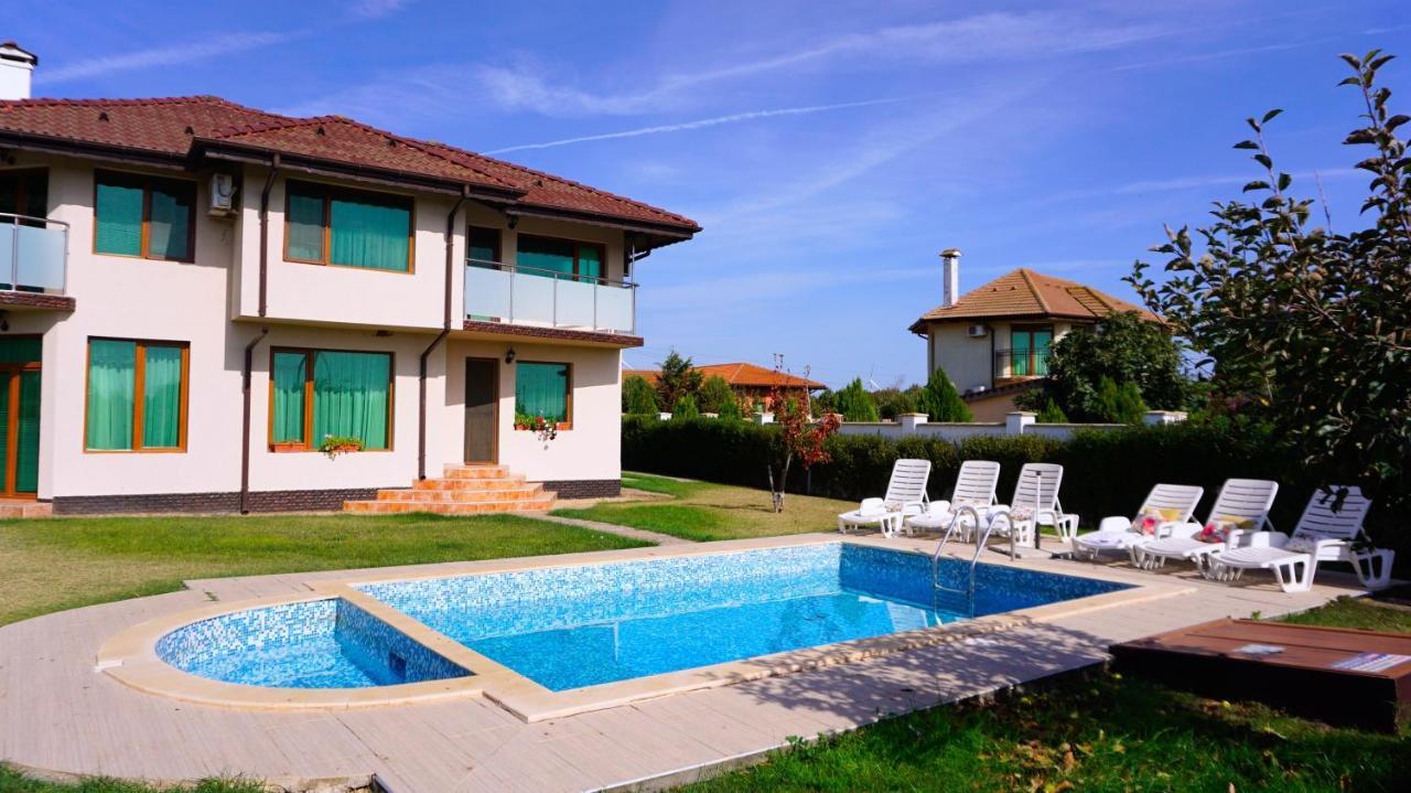 Вила Помело - Family Villa Pomelo Bŭlgarevo 외부 사진