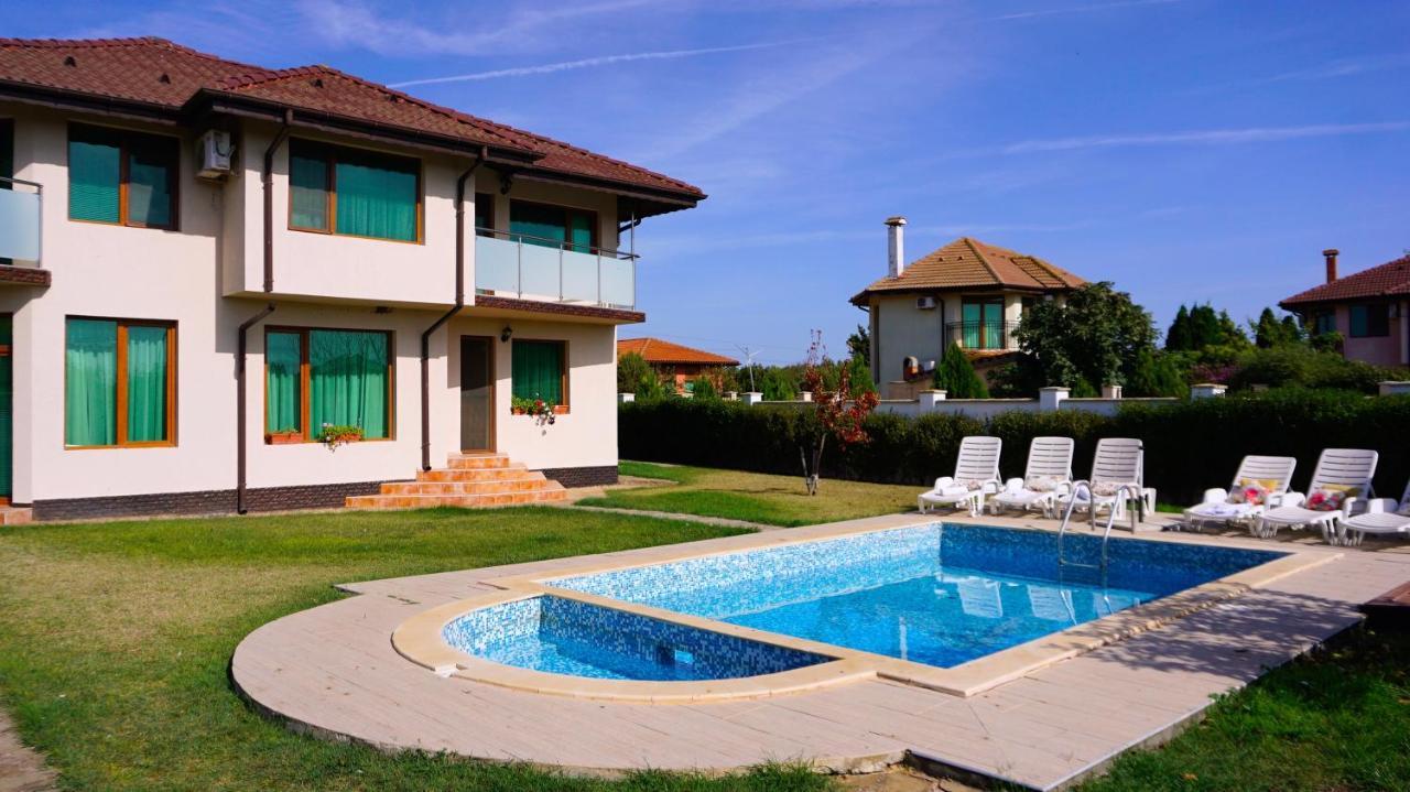 Вила Помело - Family Villa Pomelo Bŭlgarevo 외부 사진