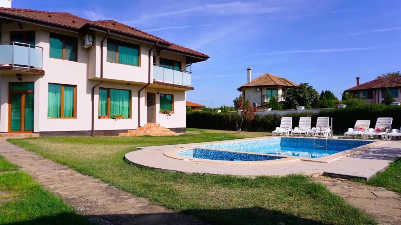Вила Помело - Family Villa Pomelo Bŭlgarevo 외부 사진