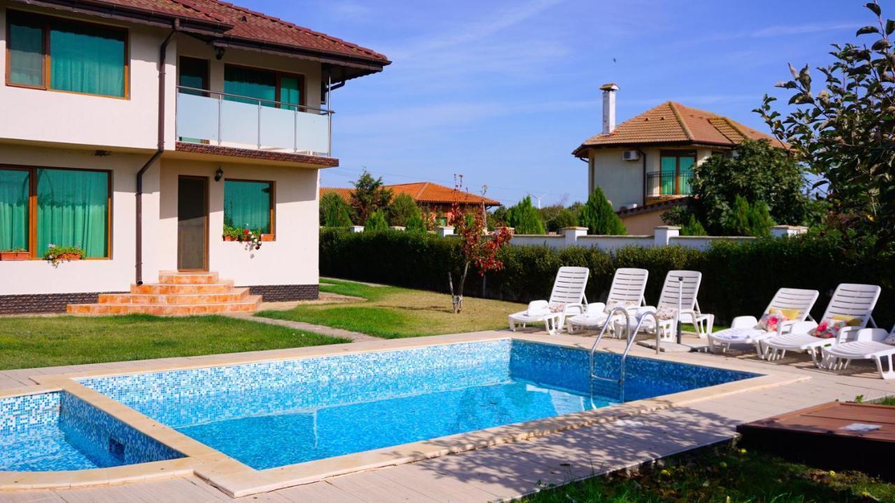 Вила Помело - Family Villa Pomelo Bŭlgarevo 외부 사진